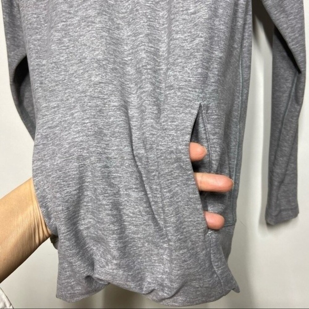 Lululemon Make A Move Long Sleeve in Heathered Battleship 2 - Picture 9 of 11